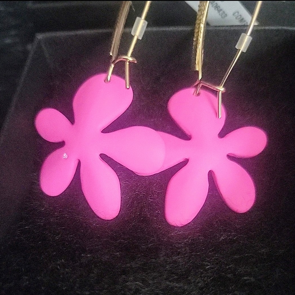 NWT Gorgeous Betsey Johnson Flower Drop Earings Pink Gold Tiny Crystals (#4) - Picture 4 of 5